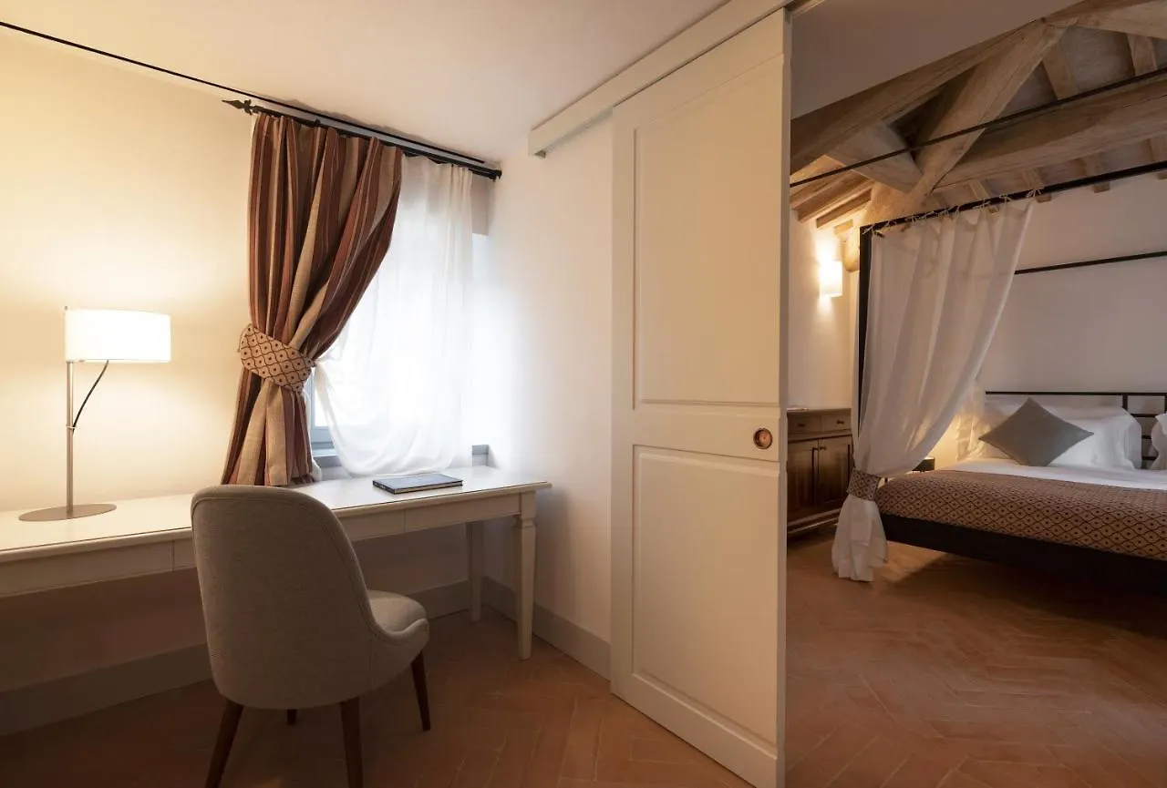 Farm stay Tenuta Castelgiocondo Montalcino